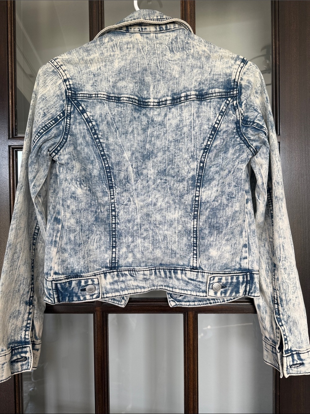 Mossimo Supply Co. Light Acid Wash Denim Jacket - Blue & White - Picture 6 of 6
